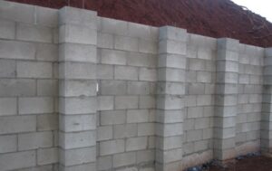 muro de arrimo; muro de arrimo preço; muro de arrimo valor; muro de contenção; muros de contenção; muro de arrimo de pedra; muro de arrimo bloco de concreto; muro de arrimo com bloco de concreto; muro de arrimo de pedra; muro de arrimo concreto armado; muro de arrimo em concreto armado;